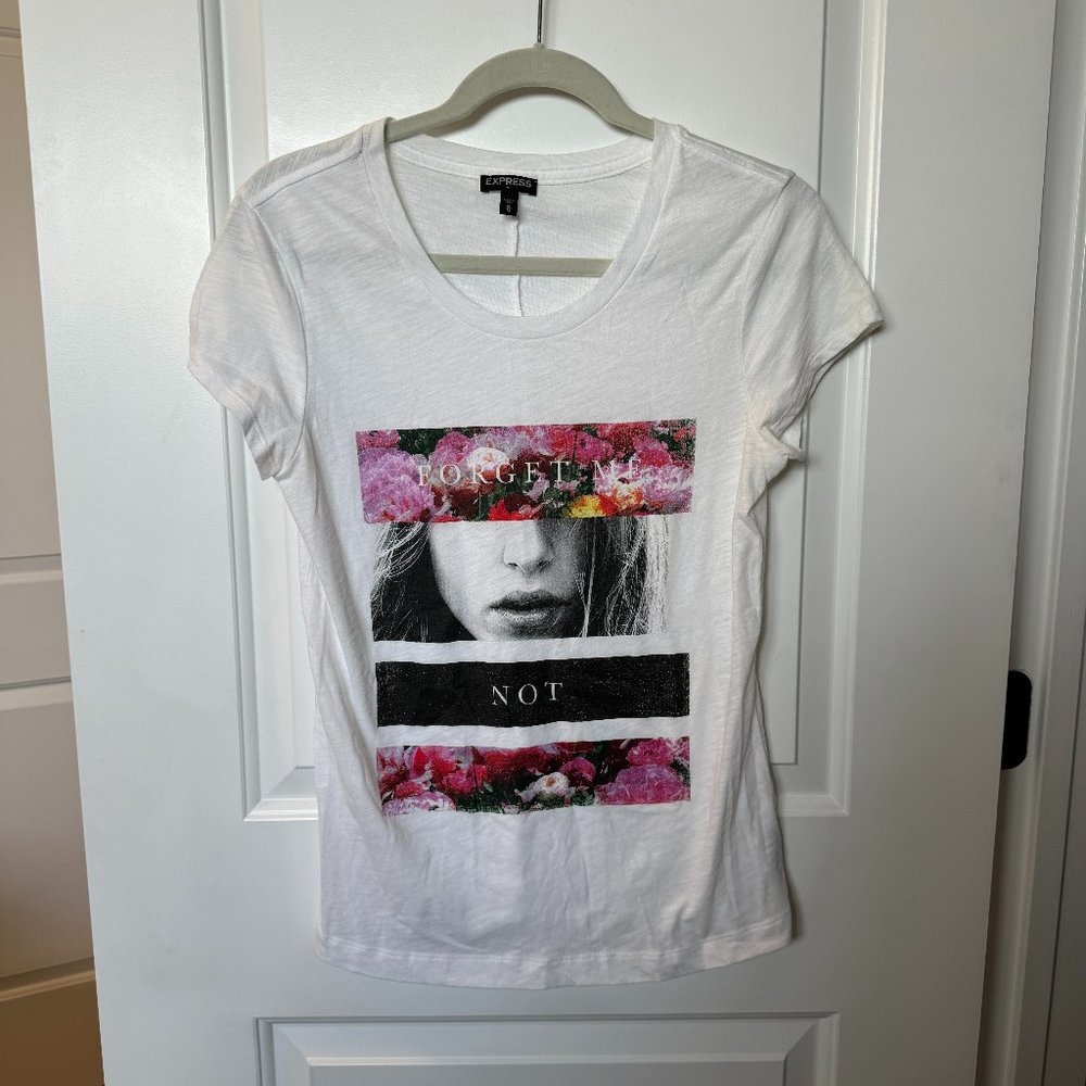 Express Tshirt 'Forget Me Not' Size M